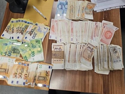 Возач из БиХ кажњен је са 4.503 евра: Нније пријавио готовину хрватским царницима