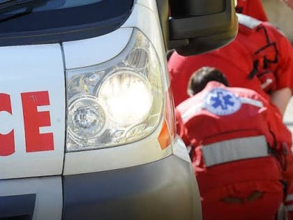 Udes na brzoj cesti kod Trna, stigla Hitna pomoć