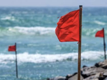 Zabranjeno kupanje na više crnogorskih plaža