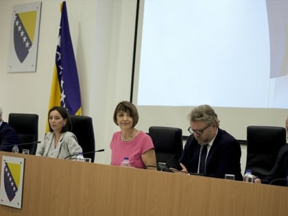 Ход по ивици до почетка кампање: ЦИК не прашта ни најмањи корак