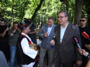 Vučić: Moramo biti izuzetno zahvalni Srpskoj, uvek je bila uz Srbiju