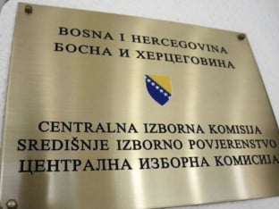 SNSD i PSS kažnjeni zbog preuranjene kampanje