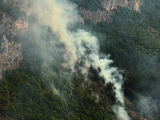 Kod Konjica i dalje aktivan požar