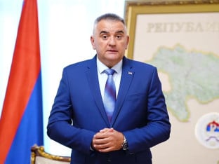 Minić: Vlada će riješiti problem produženog boravka