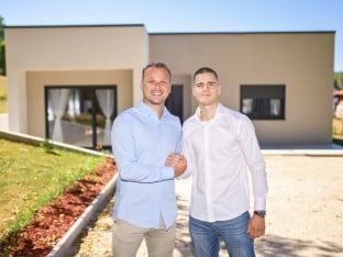 Tomi Vukomanoviću dom od porodice Stanivuković