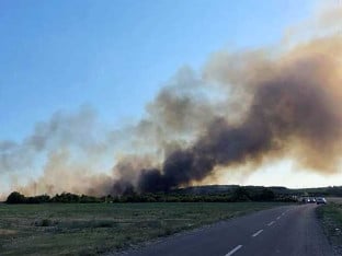 Пожар код Бијељине поново плануо, на Зупцима и даље гори