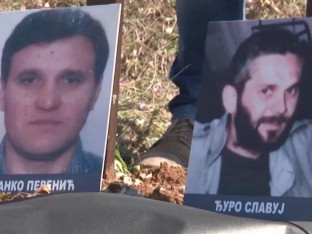 Десети пут постављена спомен-плоча отетим српским новинарима Радио Приштине