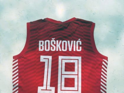 Дрес Тијане Бошковић на хуманитарној аукцији за дјецу из Билеће