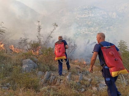 Drama kod Trebinja: Vatra se spušta prema magistralnom putu