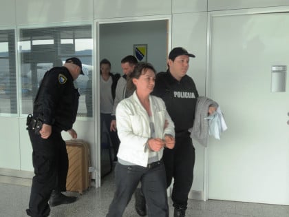 Убица већ двије године слободно шета викендима