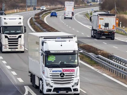 Kamioni stoje nedjeljom: Zašto Njemačka uvodi drastična pravila i visoke kazne?
