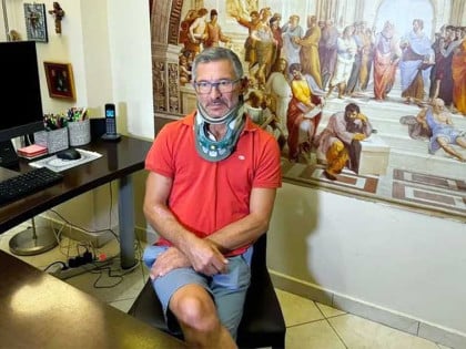 Србин који је замало испао из авиона тужи три америчка и европска гиганта!