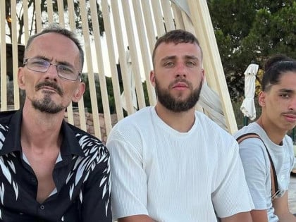 Francuski sud osudio dvojicu influensera, uživo prenosili maltretiranje čovjeka koji je preminuo