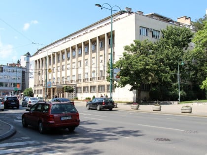 ПРАВНИ ХАОС: Комисија крије трагове безакоња