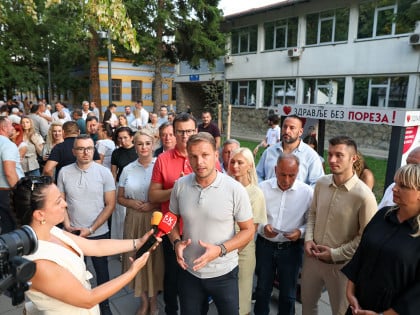 Stanivuković: Nedopustivo da lijekovi u Republici Srpskoj i BiH budu među najskupljima