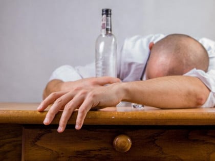 Muškarac u Splitu primljen sa 6,2 promila alkohola u krvi