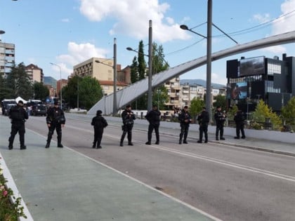 Kfor potvrdio da smanjuje prisustvo na mostu na Ibru