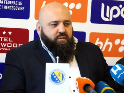 ХАОС У РУКОМЕТУ БиХ: Савез стао, лига под знаком питања!