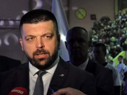 Трнинић: Хеликоптер управе за ваздухопловство гаси пожар у Невесињу