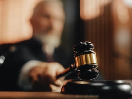 Bivši biskup osuđen za seksualno zlostavljanje dva mladića