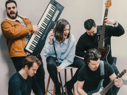 "Neo Stereo" nastupa u bašti Centra za kulturu u Derventi
