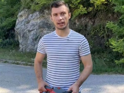 Кресојевић узео моторку у руке и поручио да не чека вјетар (ВИДЕО)