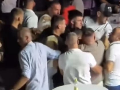 Oglasio se pjevač Amadeus benda nakon masovne tuče na koncertu