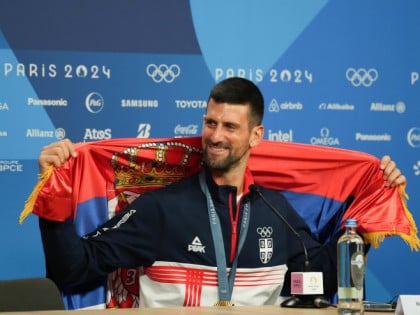 Ђоковић: Надам се крају каријере са српском заставом на раменима