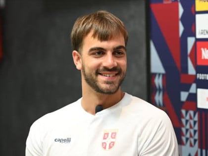 Крај агоније, Милошевић близу новог клуба