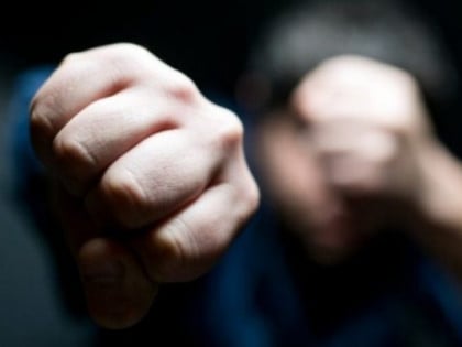 Vrijeđali i pretukli mladog Srbina na Pagu
