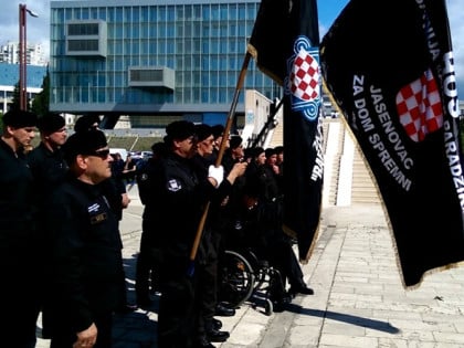 Српска не одустаје од забране усташких симбола: Резолуција остаје, спорна само једна одредба