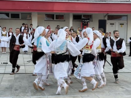 Trg Republike Srbije ispunila igra i pjesma KUD-a "Slavija"