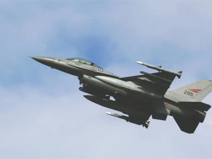 Румунија подигла ловце "Ф-16"