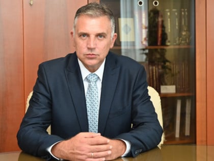 Golubović: Uniforme plaćene, a još se ne zna ko će ih nositi