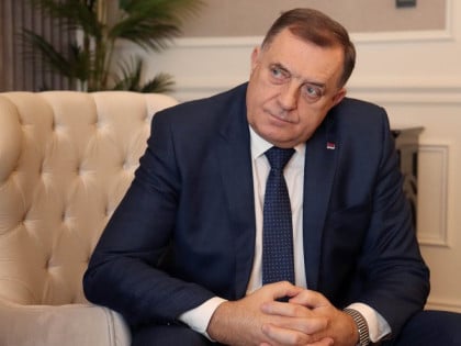 Dodik: Laka ti zemlja generale