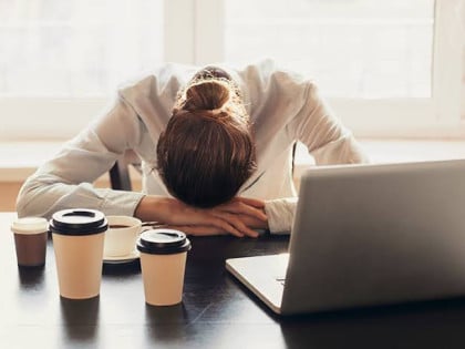 Tijelo upozorava da mu nedostaju vitamini: Ove simptome mnogi pripisuju umoru