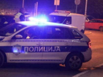 Погинуо возач након што је слетио са пута