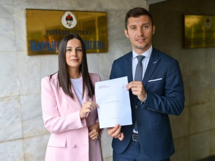 Vukomanović i Kresojević poručuju: Velika pobjeda za trudnice!