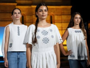 Aleksandra Radišić spojila tradiciju i dizajn: Zmijanjski vez utkan u savremenu modu