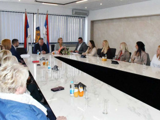 Prijem za hor ,,Lira” kod gradonačelnika Gradiške