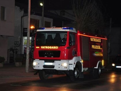 Požar kod Prijedora zahvatio obronke Kozare: Vatra lokalizovana, kuće nisu ugrožene