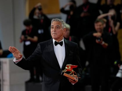 Kluni primio Zlatnog lava za životno djelo: „Ne treba da se plašimo jedni drugih“