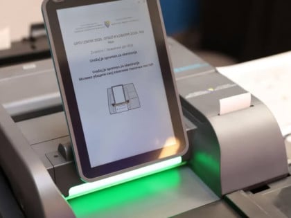 Почиње велика битка за гласове: Канидати данас крећу у изборну кампању