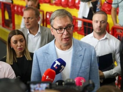 Вучић: Сахрањиваћемо наше људе како доликује, баш нас брига шта каже Марта Кос