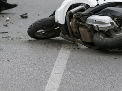 У тешкој несрећи погинуо мотоциклиста