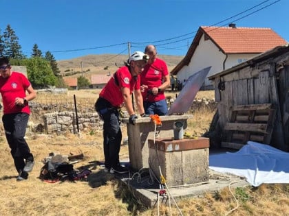 Spasioci izvukli tijelo žene iz bunara kod Glamoča