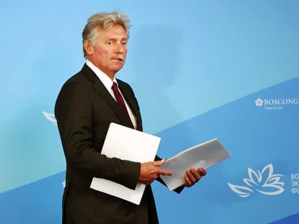 Peskov: Ne isključujemo mogućnost razgovor Putina i Trampa