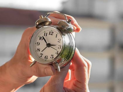 Sat pomjeramo najranije u posljednjih 11 godina: Evo kog datuma vraćamo kazaljke i spavamo duže