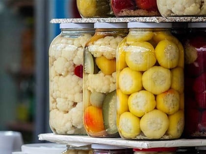 Зимница без грешке: Ови трикови помажу да ајвар, краставци и пекмез трају цијелу зиму