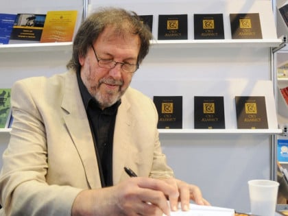 Zoranu Kostiću u Moskvi uručena "Počasna gramota" za antologiju ruske poezije